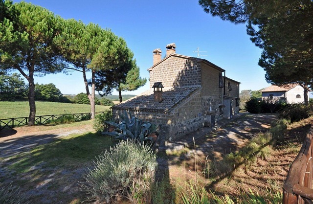 Beautiful private villa for 9 people with WIFI, private pool, TV, pets allowed and panoramic view