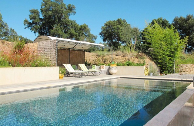 Beautiful private villa for 6 people with A/C, private pool, WIFI, TV and terrace