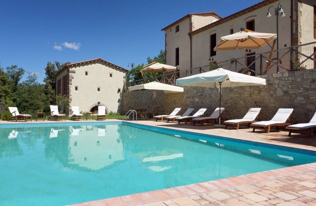 Beautiful private villa with A/C, WIFI, private pool, TV, patio, panoramic view and parking