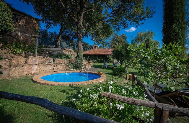 Beautiful private villa with A/C, private pool, WIFI, TV, patio, pets allowed and panoramic view