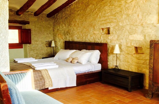 Beautiful Recently Renovated Farmhouse with Pool