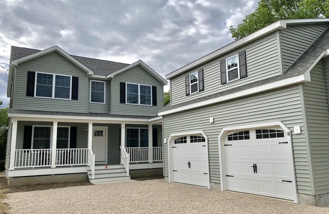 Beautiful, recently built 6BR/4BA Home in Narragansett Pier!