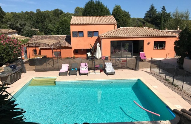 Beautiful renovated provencal villa in Roquefort les Pins
