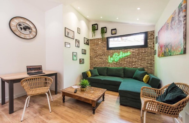 beautiful renovated apartment La bohême