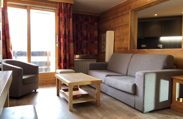 Beautiful ski in ski out apartment