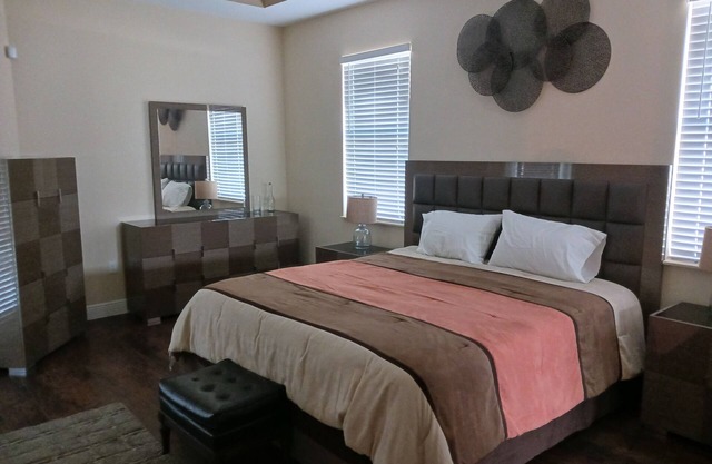 Beautiful, spacious, family friendly private home! one