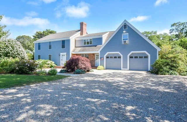 Beautiful Spacious Family Retreat w/Pool!