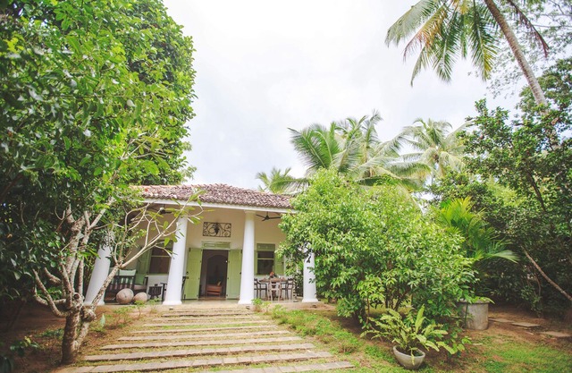 Beautiful suite in the luxurious colonial style Villas Gabrielle
