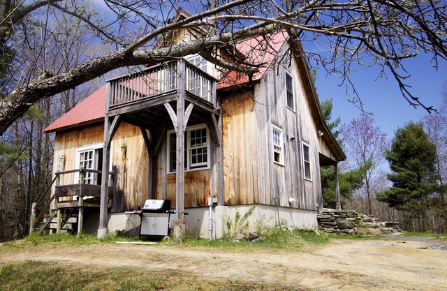 Beautiful Timber Frame Home in the Berkshires /Available for Long Term