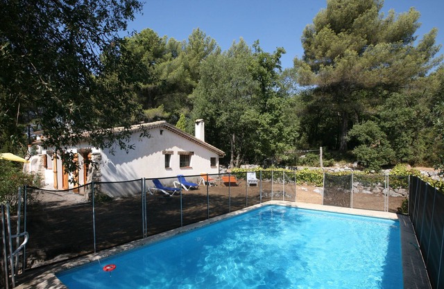 Beautiful Villa 10 people - Swimming pool - Large garden - Very quiet