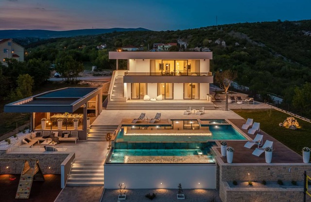 Beautiful Villa Arya