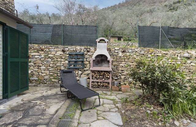 Beautiful villa for 2 people with WIFI, pets allowed, panoramic view and parking