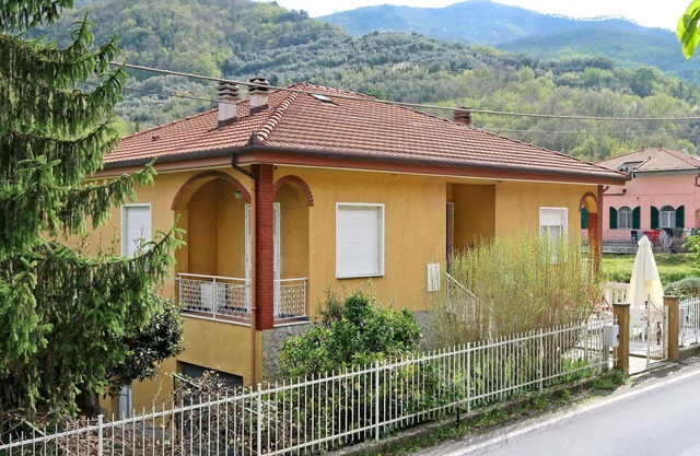 Beautiful villa for 4 people with TV and terrace
