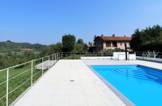 Beautiful villa for 6 people with WIFI, private pool, TV, veranda and panoramic view