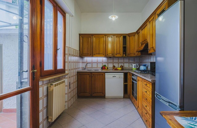 Beautiful villa for 7 people with WIFI, A/C, TV and patio