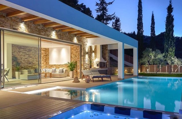 Beautiful villa, incredible views, infinity pool