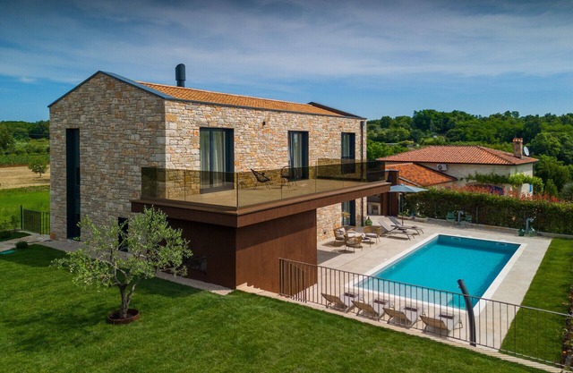 Beautiful Villa Moia with sauna in Kastelir