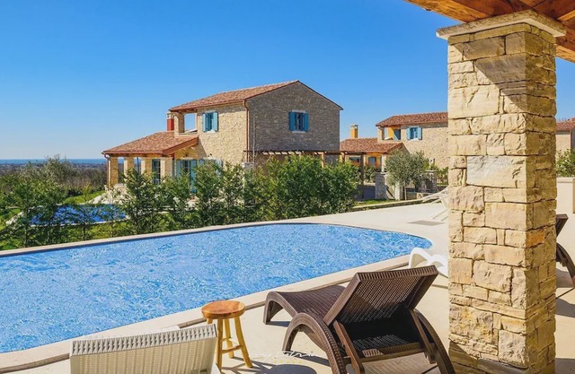 Beautiful villa with a private pool near Umag