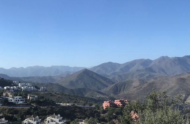 Beautiful villa with stunning views to mountains and sea.