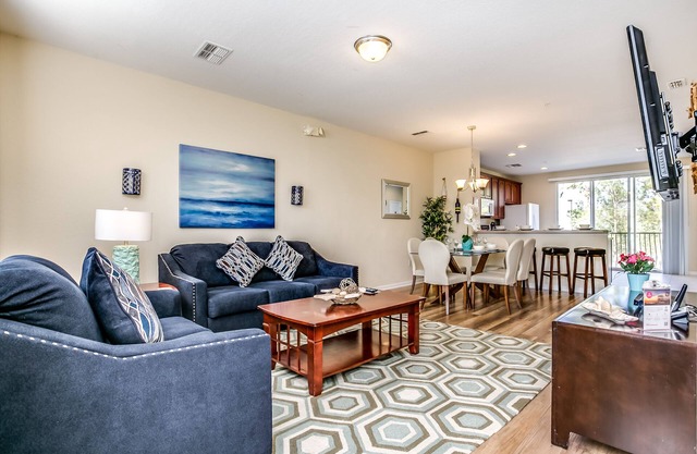 Beautifully Furnished, Tri-level Townhome in Vista Cay Resort!