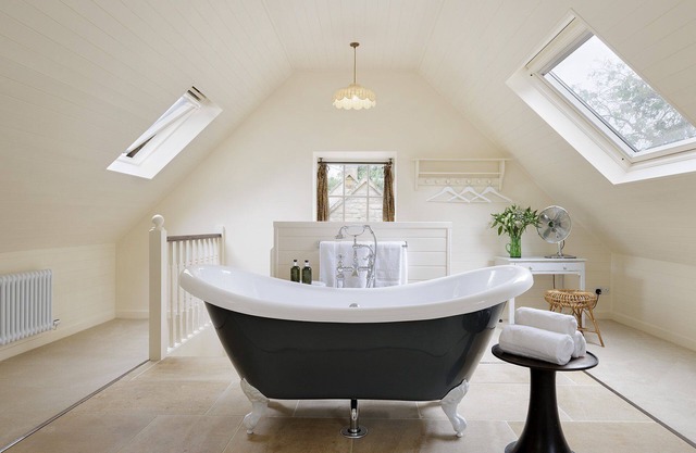 Beautifully presented dog friendly - The Coach House at Broadwell Manor