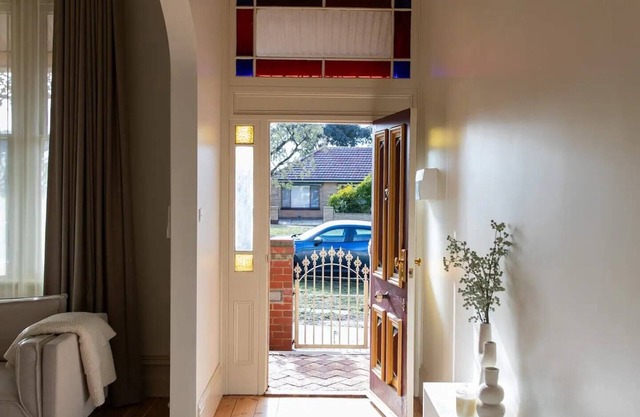 Beautifully Renovated Inner City Terrace