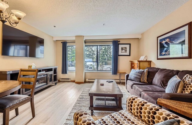 Beaver Run Condo: Ski In/Out, Hot Tubs, Dog-Friendly, Ground Floor