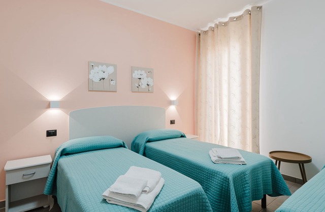 Bed And Breakfast Champagneria 'Room 4' with Shared Terrace, Wi-Fi and Air Conditioning