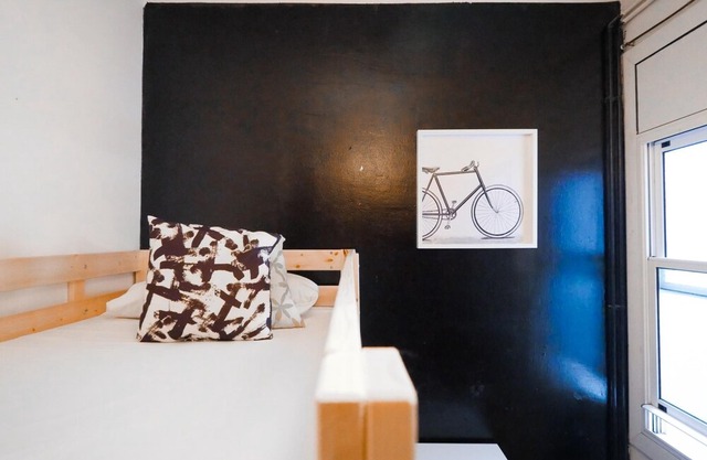Bed&BCN Sant Andreu apartment