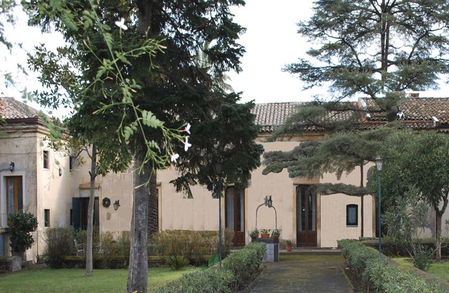 Bed & Breakfast at the foot of Etna