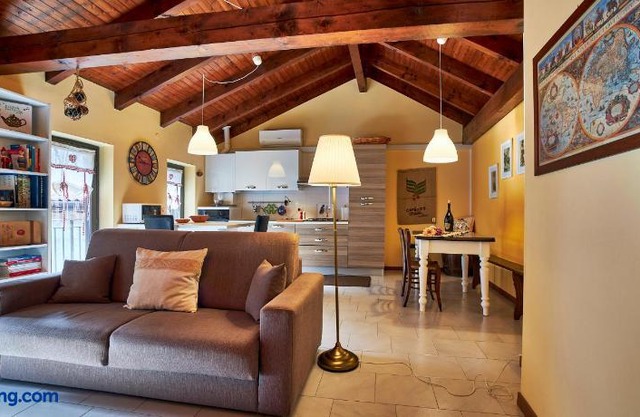 Bella Omegna Apartments