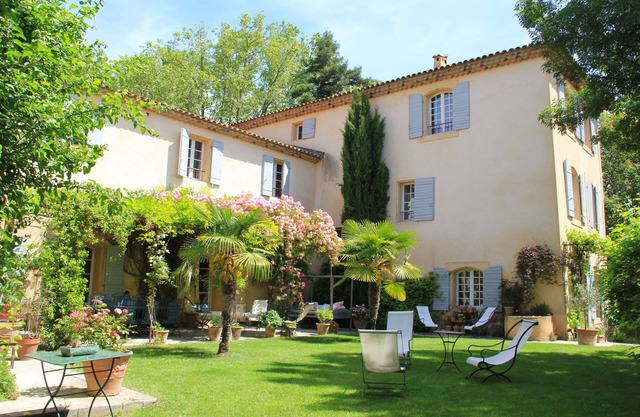 Belle Bastide à la Campagne, Parc et Piscine à 5 Km D'aix