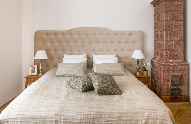 Belle Epoque II, luxury suite 50m to Main Square
