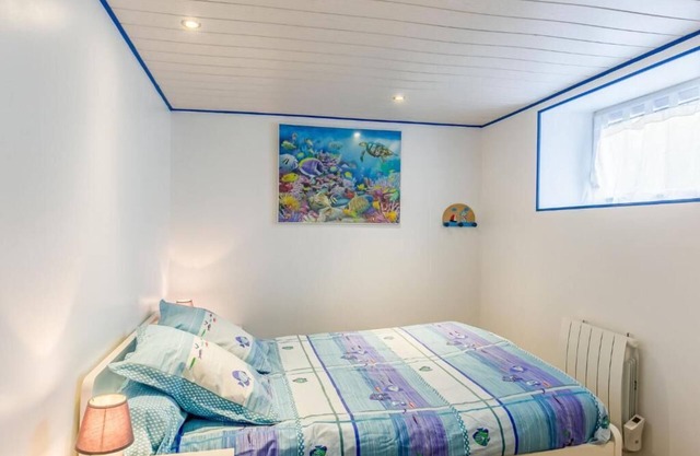 Belle Maison à 50m de la mer sur Terrain Clôturé. Idéal Pour 2 Couples + Enfants