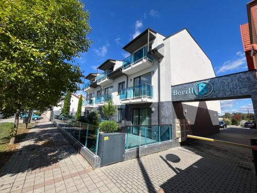 Berill Crystal Apartman