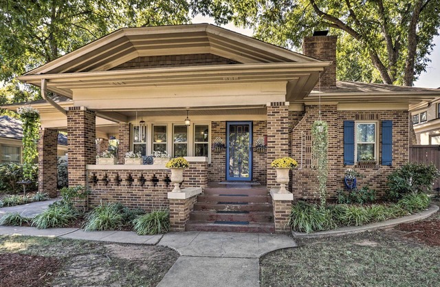 Berkley Bungalow w/ Yard, Near MSU & Sheppard AFB!