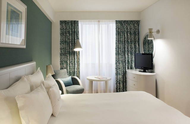 Best Place to Relax – Altis Suites! 3 Spacious Units, Kitchenettes Included!