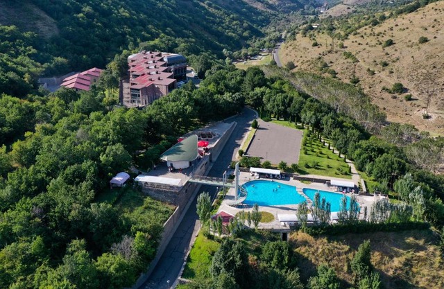 Best Resort Aghveran