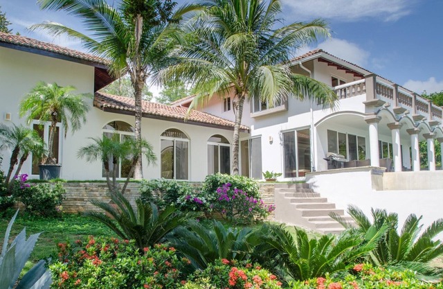 Best value 4b/3.5bt house in Guacalito resort w/private pool