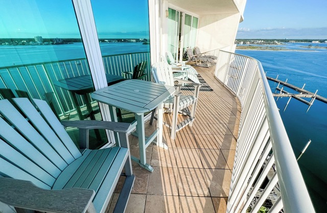 BEST view of Ono Island and Room to Spread Out!