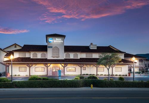 Corona Hotel 