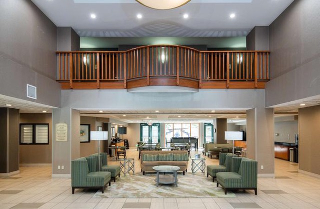 Best Western Coyote Point Inn