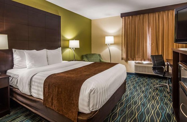Best Western Oglesby Inn