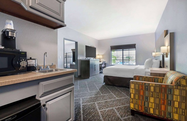 Best Western Plus Appleton Airport/Mall Hotel