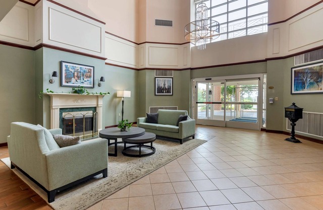 Best Western Plus Inn at Hunt Ridge