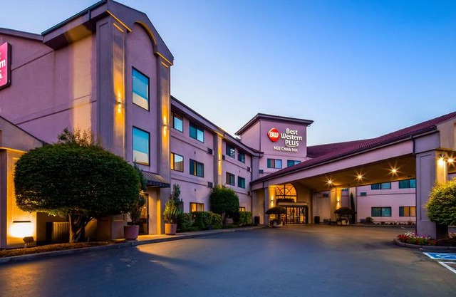 Best Western Plus Mill Creek Inn