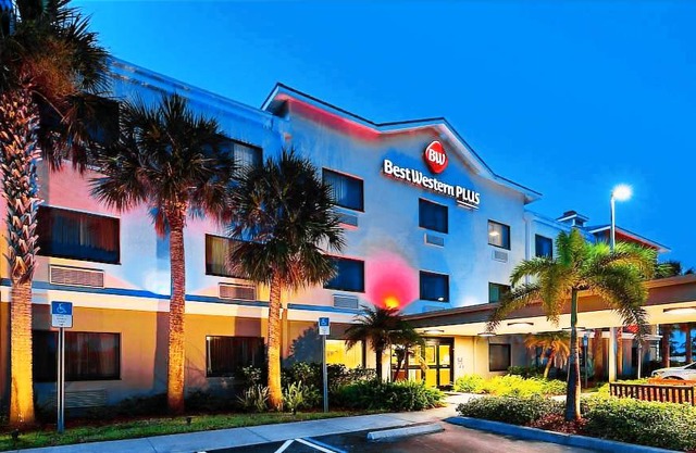 Best Western Plus Sebastian Hotel & Suites