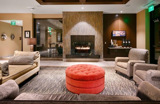 Best Western Premier Boulder Falls Inn