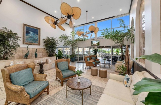 Better Choice for your Vacation! Relaxing Unit w/Bay View, Pool and Hot Tub