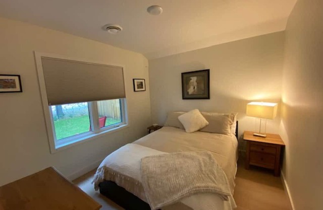 Bevies Casa A Wine Getaway, Come explore the Deep South of the Okanagan